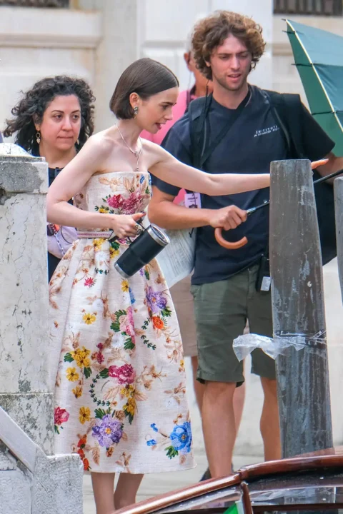 Emily in Paris en Venecia tras la tragedia